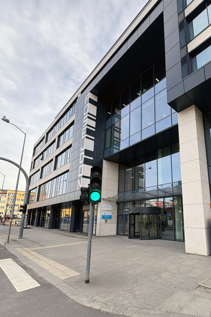 Pl. Brama Portowa 1, Szczecin