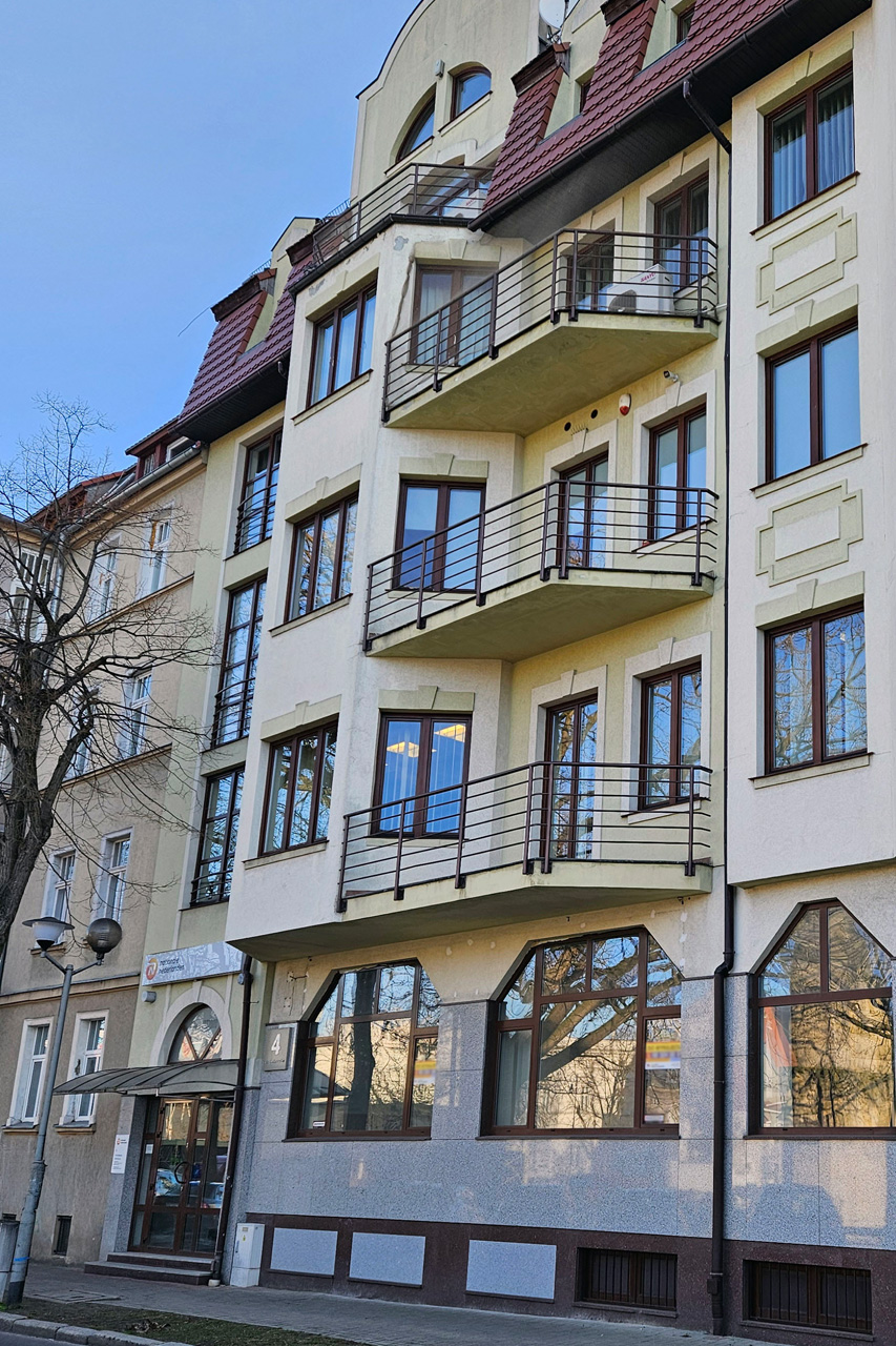 Pl. Bohaterów 4, Zielona Góra